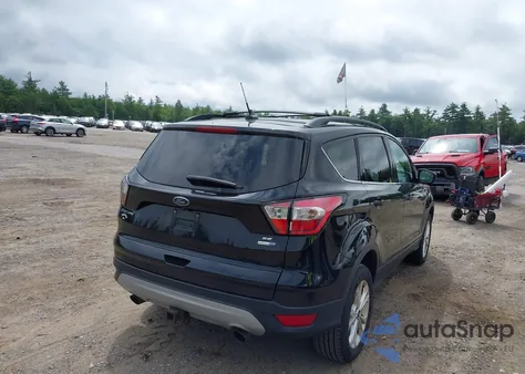 2018 Ford Escape Se из США, поврежденный, VIN 1FMCU9GD3JUC43404